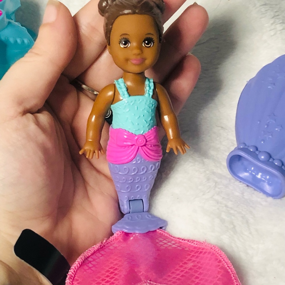 Barbie Dreamtopia Mini Mermaid Blind Pack OPENED dark-skinned doll purple clam
